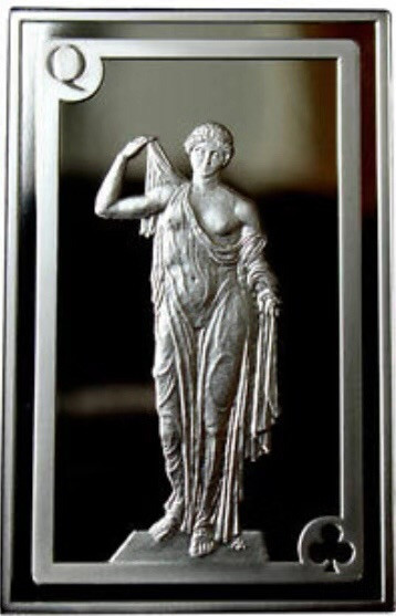 【币观天下】第八十七期钱币拍卖 【喀麦隆】2015年2500法郎，赌神炫酷系列-皇室同花顺-俱乐部皇后-“阿芙罗狄蒂”梅花Q，异形(方形)彩色精制银币 