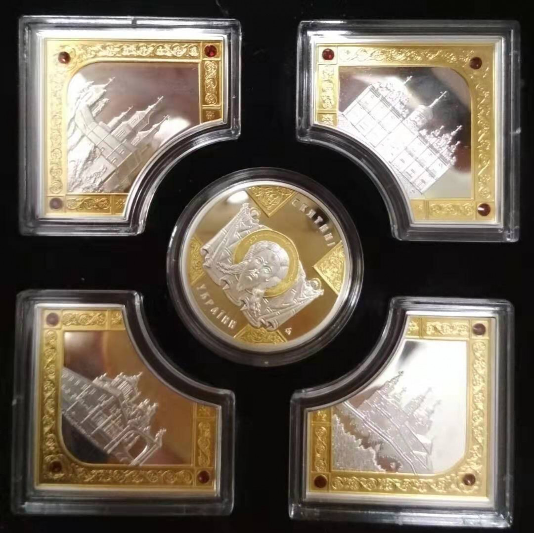 【币观天下】第八十七期钱币拍卖 纽埃2014年10元，“乌克兰圣殿”大全套 沙皇 镶嵌12颗红宝石、镶(镀)24K金、精制异形组合纪念银币5枚套