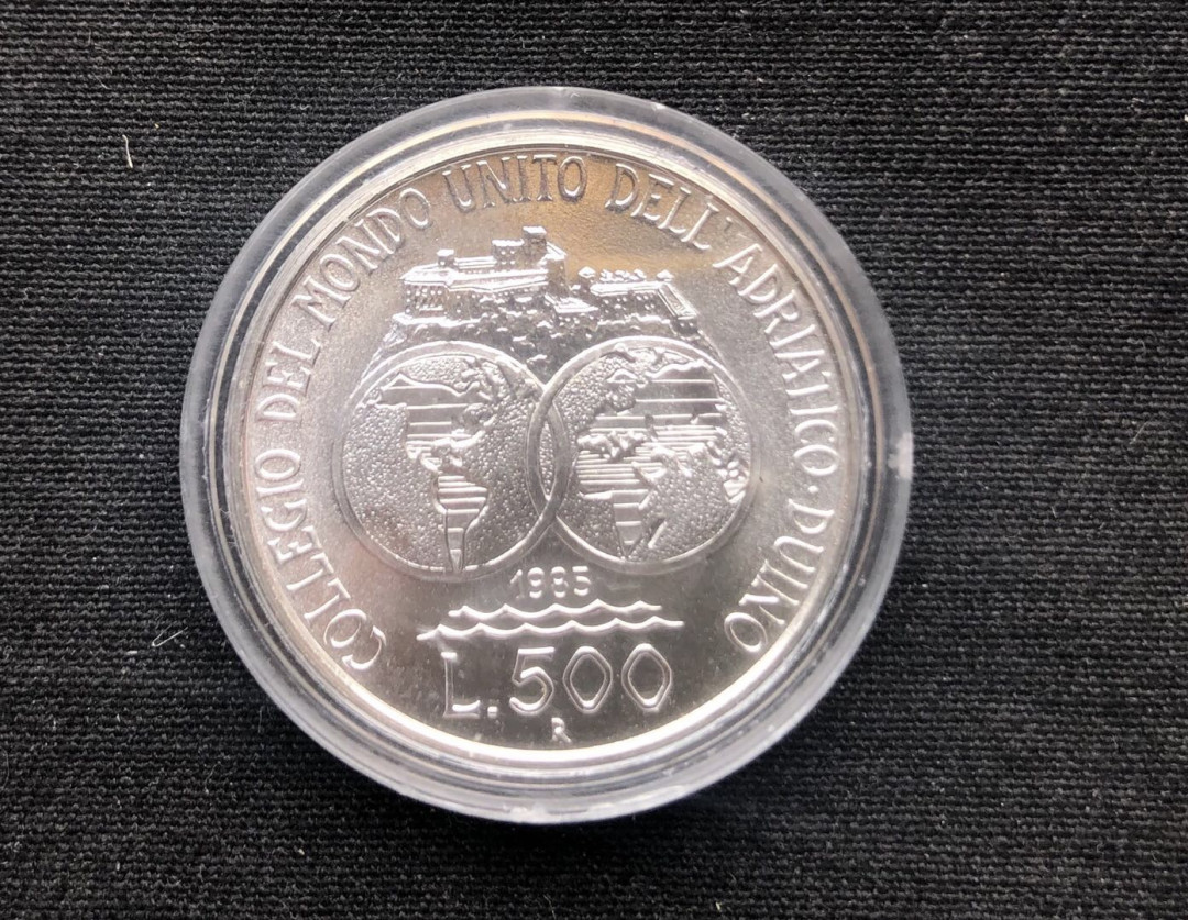 【币观天下】第八十七期钱币拍卖 【意大利】意大利1985年亚得里亚海联合世界学院500里拉纪念银币