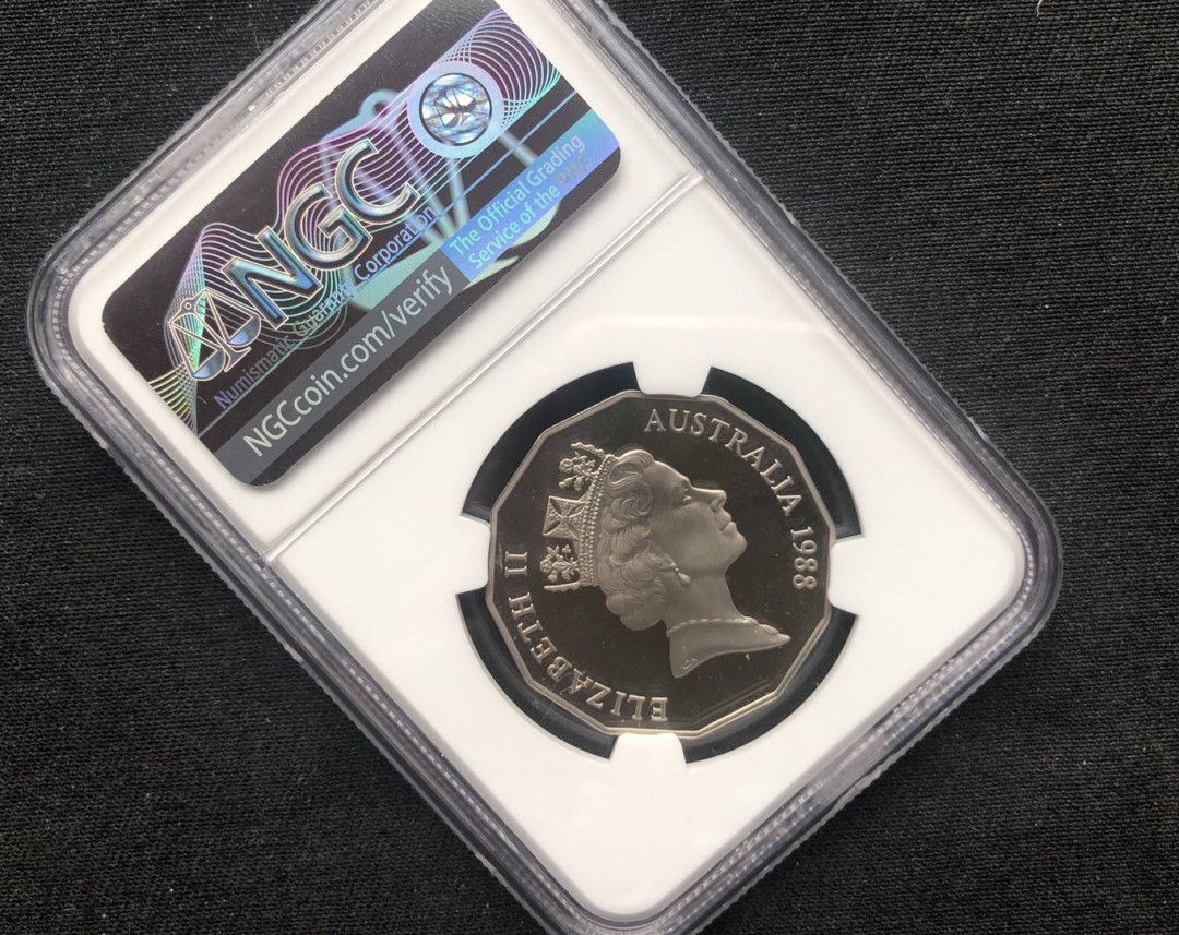 【币观天下】第八十七期钱币拍卖  澳大利亚1988年英国殖民地建立200周年50澳分精制纪念币 NGC PF66获奖币
