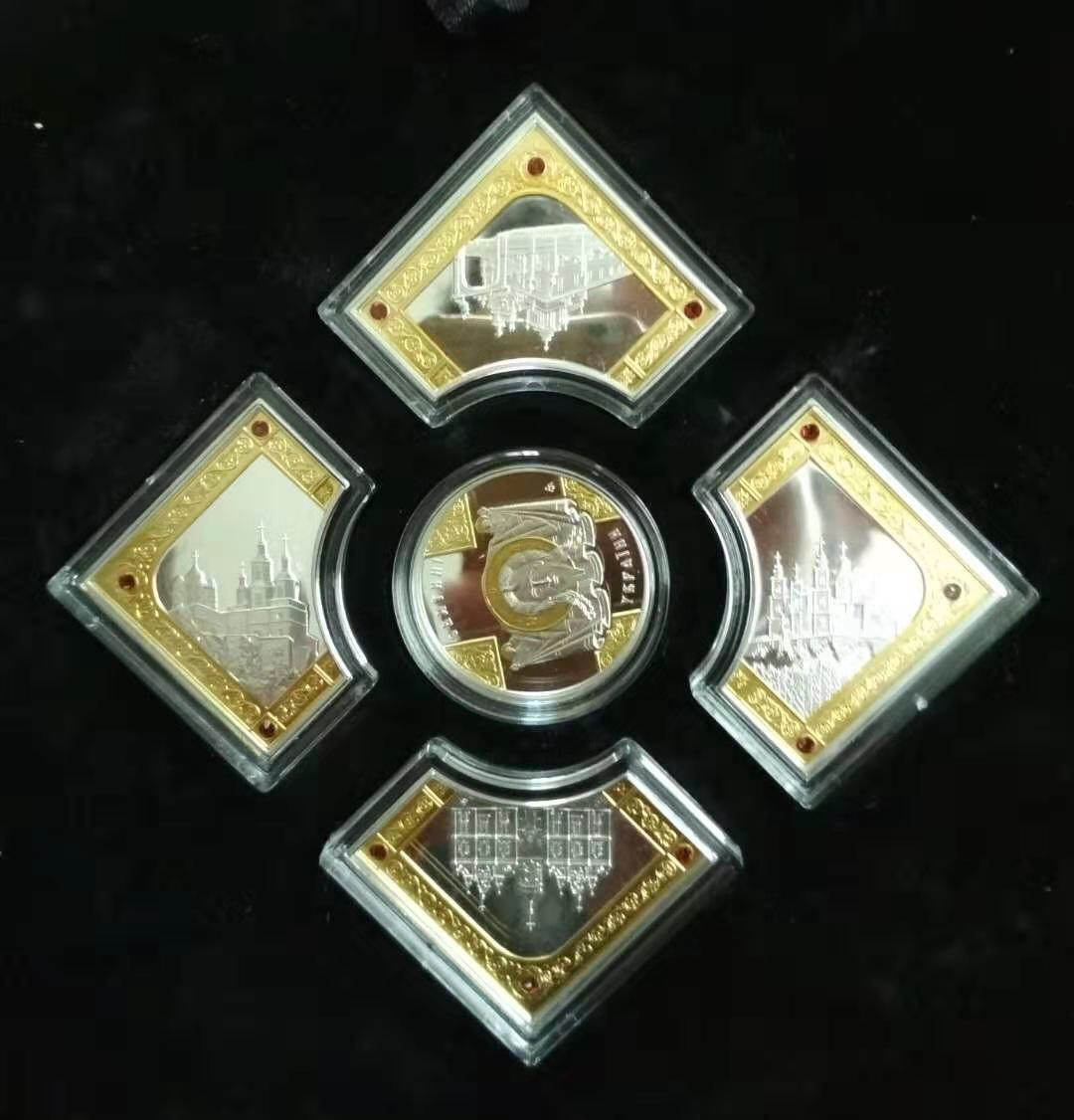 【币观天下】第八十七期钱币拍卖 纽埃2014年10元，“乌克兰圣殿”大全套 沙皇 镶嵌12颗红宝石、镶(镀)24K金、精制异形组合纪念银币5枚套