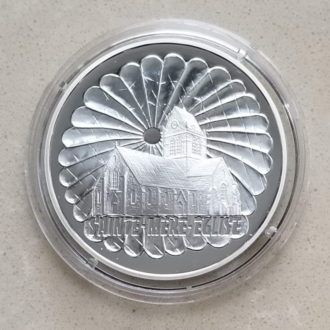 【币观天下】第八十七期钱币拍卖 法国1994年二战解放系列之伞兵纪念银币