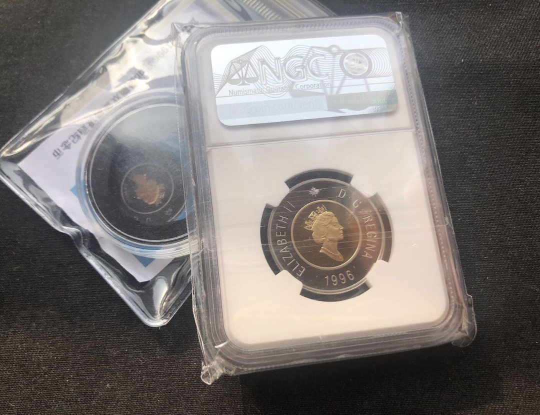 【币观天下】第八十七期钱币拍卖 【加拿大】1996年2元精制北极熊币ngc67