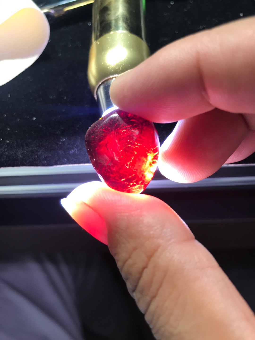 缅甸天然琥珀专场 缅甸天然樱桃红血珀原石