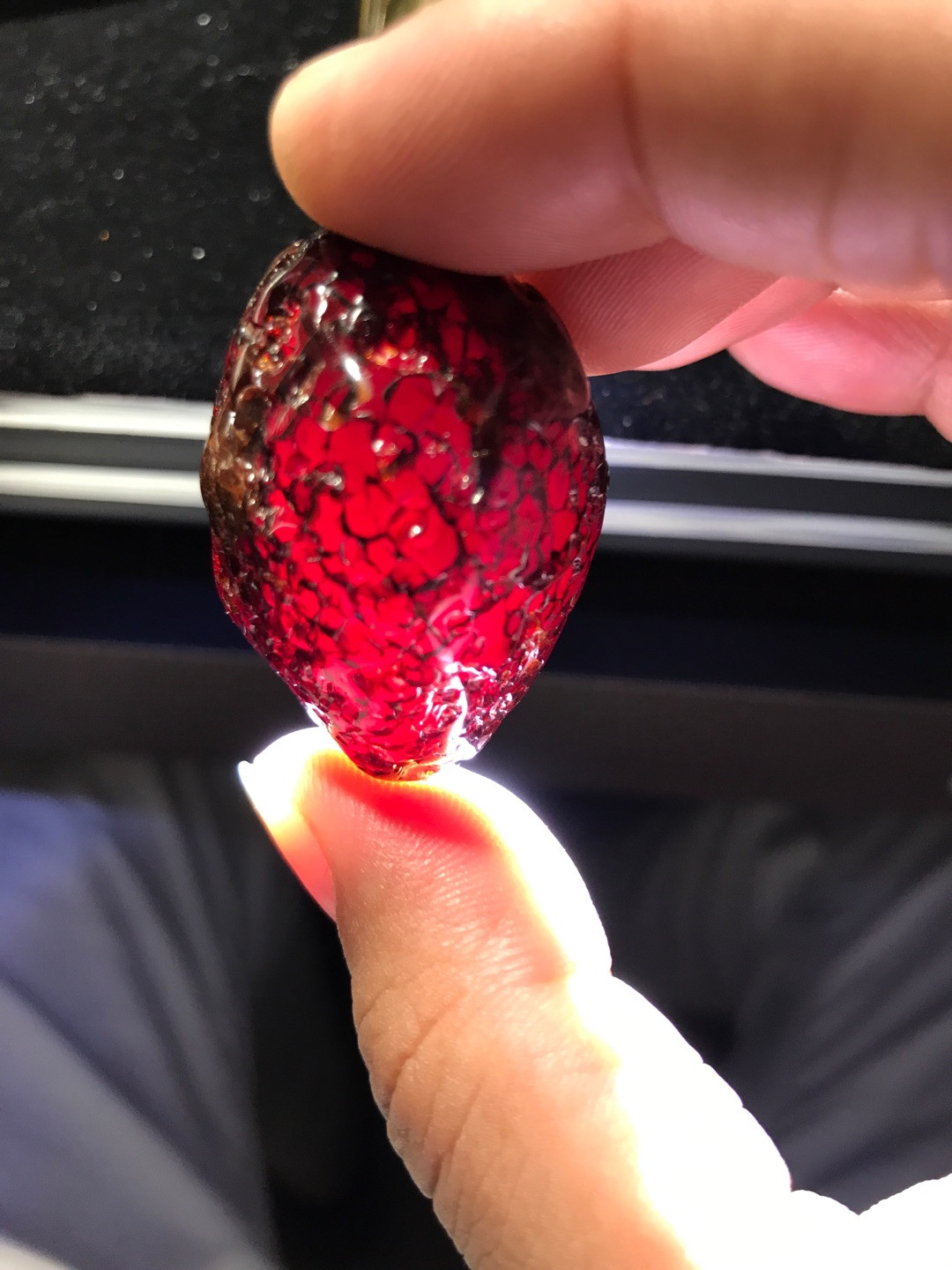 缅甸天然琥珀专场 缅甸天然樱桃红血珀原石