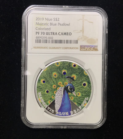 【随心拍&GetCoins】现代金银币拍卖第三十七期 2019年纽埃美丽动物-孔雀水晶镶嵌彩色银币NGC70