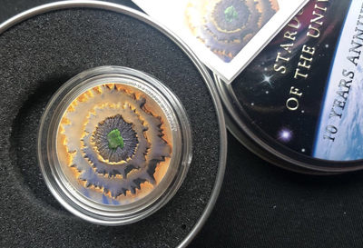 【随心拍&GetCoins】现代金银币拍卖第三十七期 库克2014年5元，【获奖提名】1盎司陨石系列(10)-镶嵌(捷克)莫达维亚陨石实体、凹弧面浮雕陨石坑、彩色精制银币—暨陨石系列10周年纪念精制银币