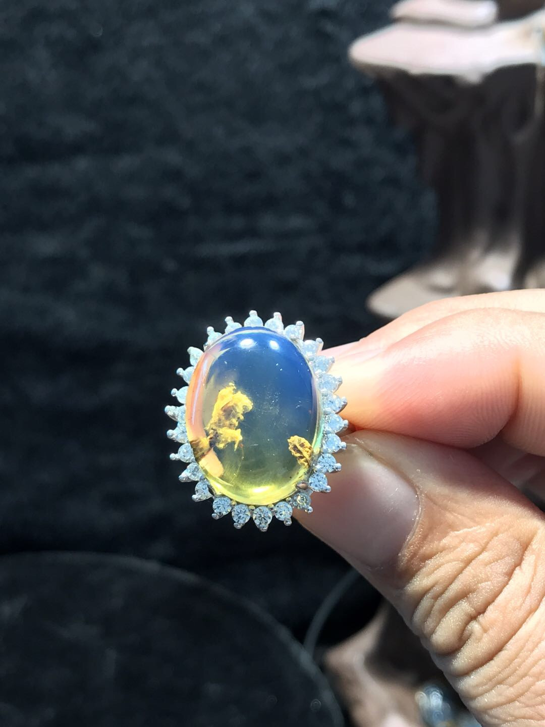 多米尼加琥珀专场 多米尼加蓝珀植物珀戒指（女款）