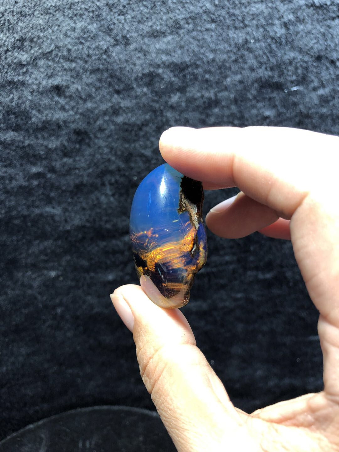 多米尼加琥珀专场 多米尼加蓝珀随形吊坠