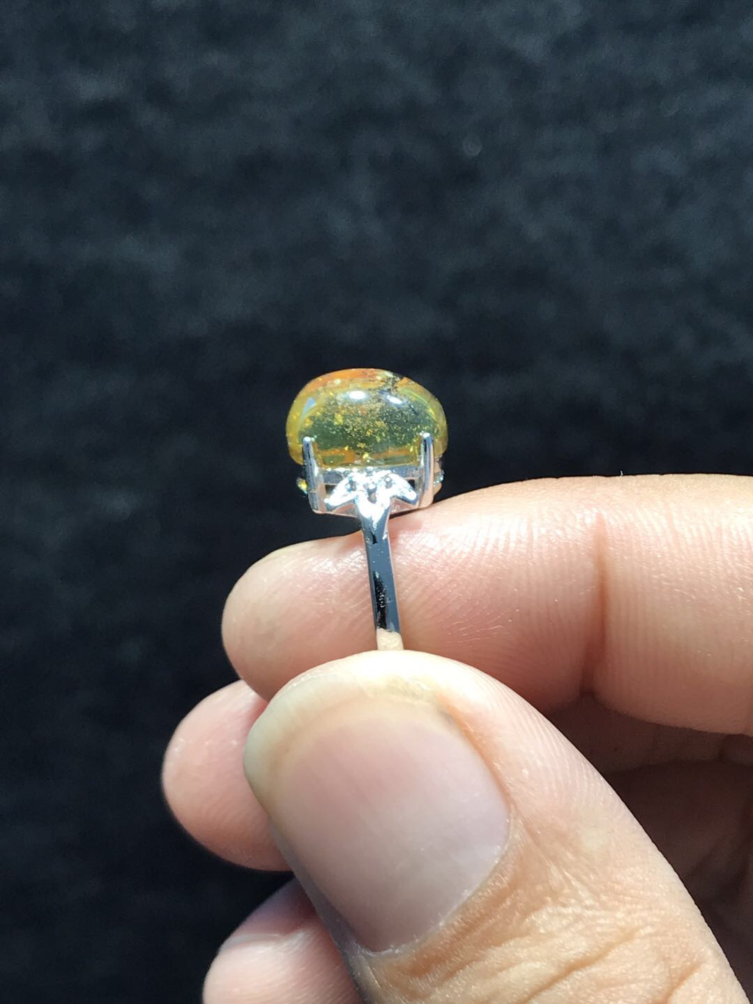 多米尼加琥珀专场 多米尼加精品虫珀戒指（女款）