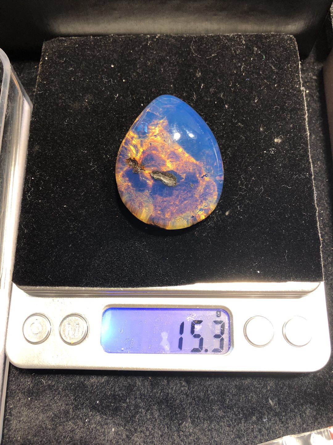 多米尼加琥珀专场 多米尼加蓝珀随形吊坠