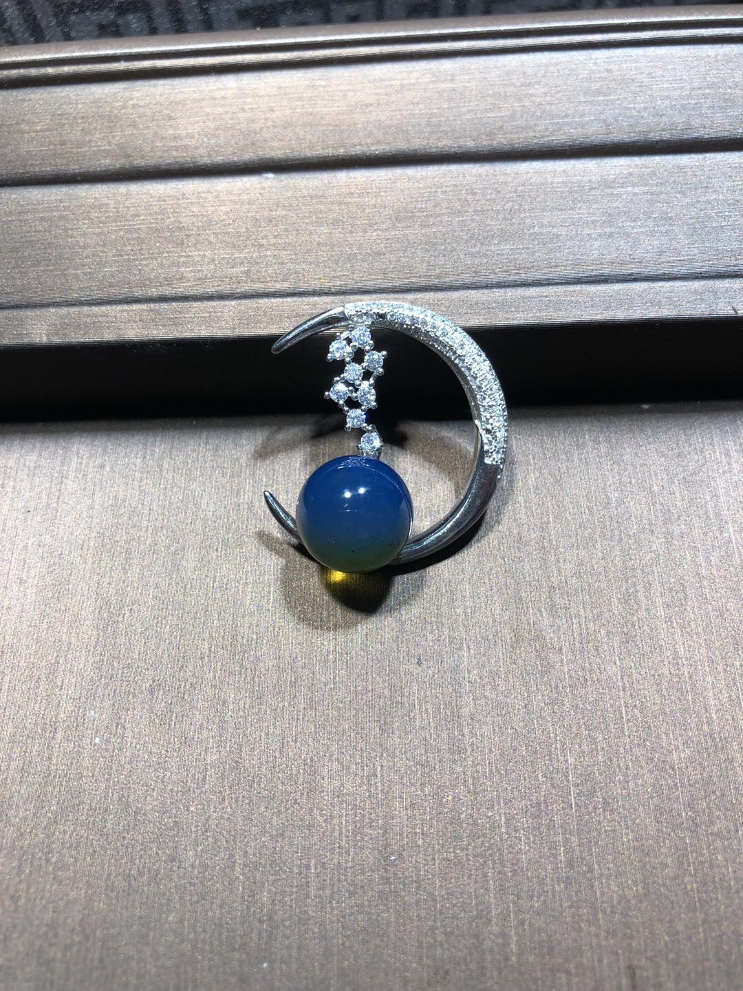 多米尼加琥珀、缅甸天然琥珀拼拍专场 多米尼加蓝珀吊坠