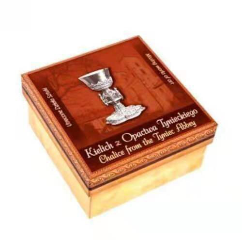 【币观天下】第八十九期钱币拍卖 【纽埃】纽埃2014年1元，1盎司 失踪艺术系列—“神秘圣杯”镶嵌大颗施华洛世奇宝石、镶(镀)金、异形(方形)艺术精制银币