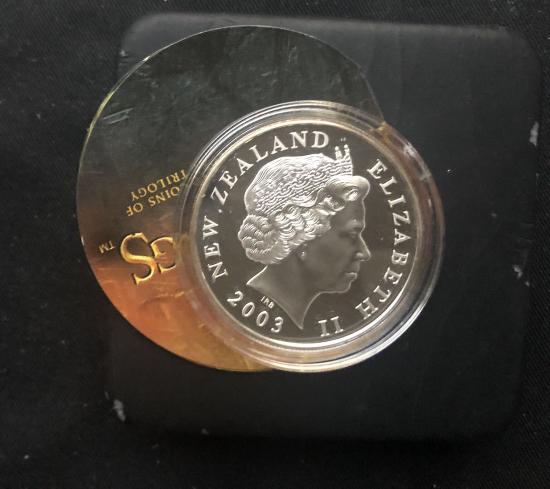 【币观天下】第九十期钱币拍卖 【新西兰】新西兰银币指环王【镀金银币】