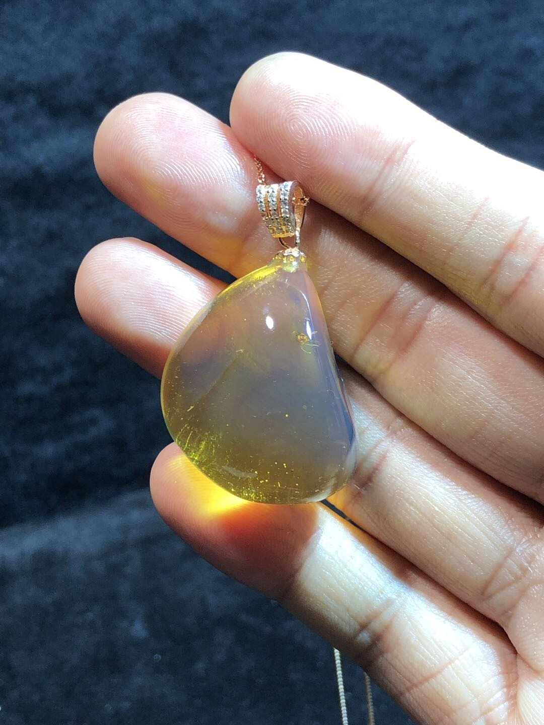 多米尼加蓝珀专场 多米尼加虫珀随形吊坠