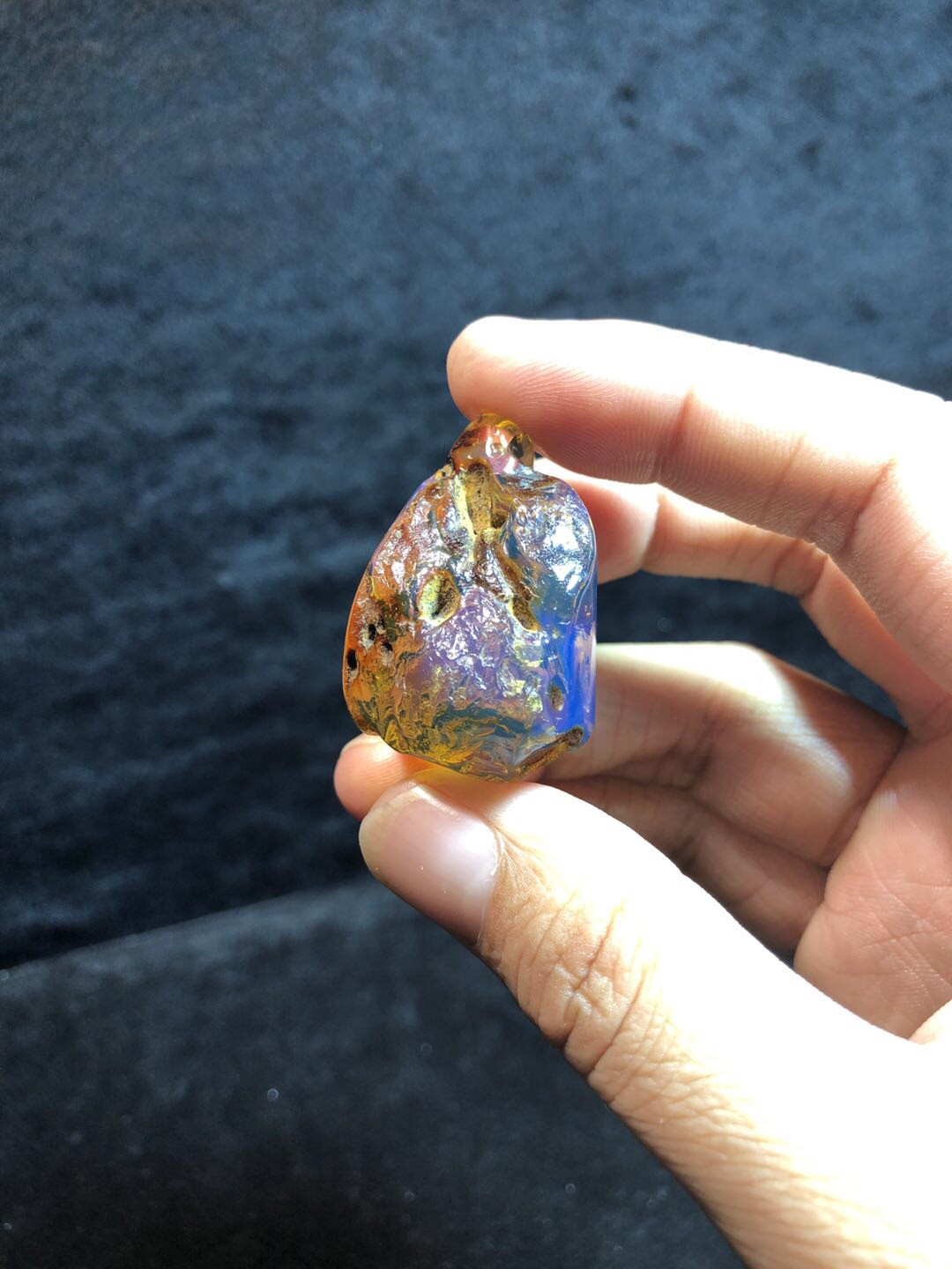 多米尼加蓝珀专场 多米尼加蓝珀植物珀随形吊坠