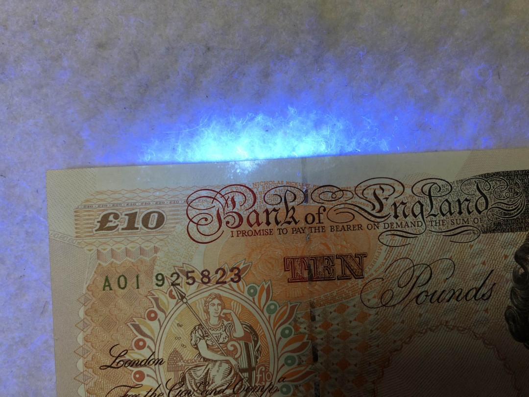 北京国际钱币博览会专场【收藏联盟】第109期拍卖——欧美环游记 【一组4张】英国E序列皇冠版5镑（UNC品相）、10镑（A01首发冠，UNC-有黄斑）、20镑（UNC-有黄斑）以及E序列10镑（UNC品相） 