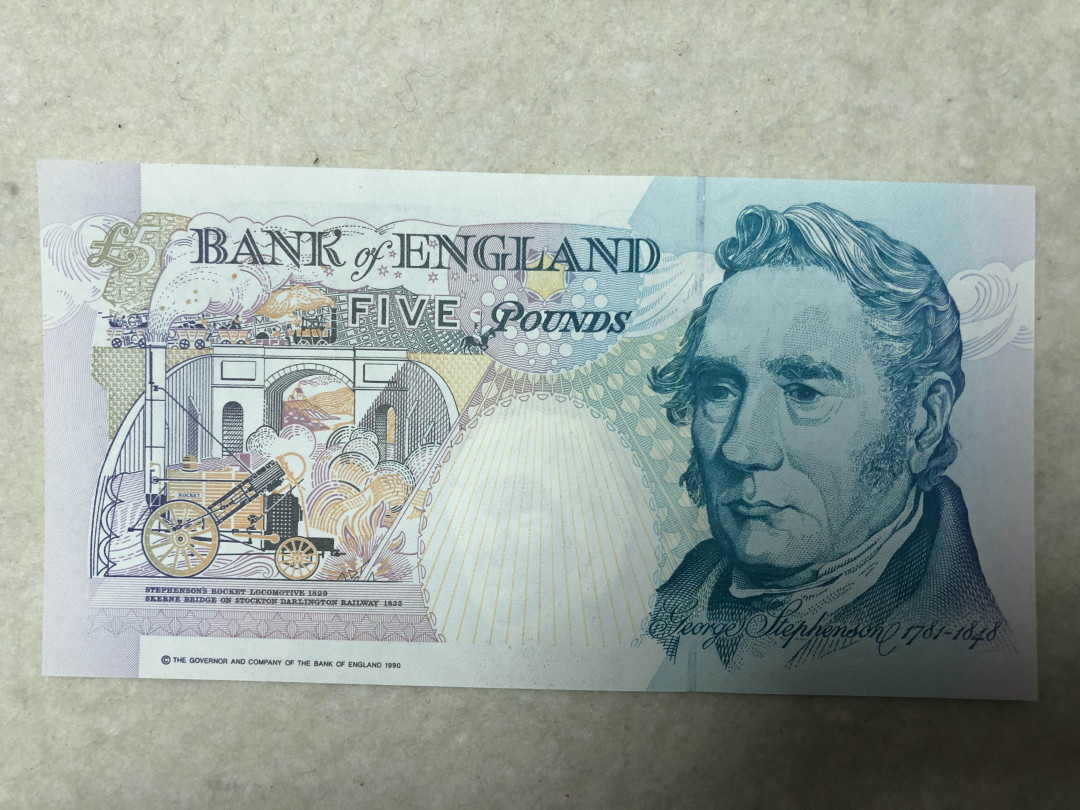 北京国际钱币博览会专场【收藏联盟】第109期拍卖——欧美环游记 【一组4张】英国E序列皇冠版5镑（UNC品相）、10镑（A01首发冠，UNC-有黄斑）、20镑（UNC-有黄斑）以及E序列10镑（UNC品相） 