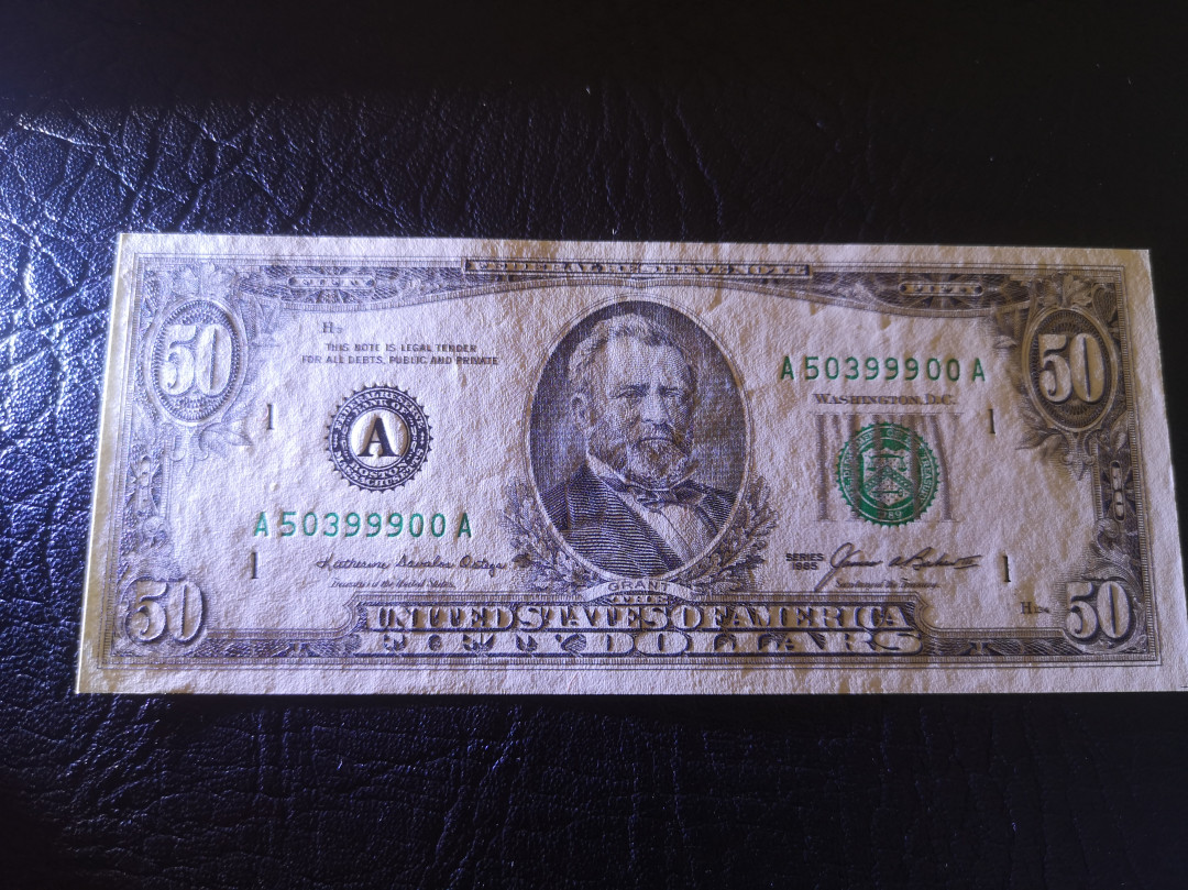 《外钞收藏家》第七十二期拍卖 1985年美元 小头 50 全新unc 品相很不错