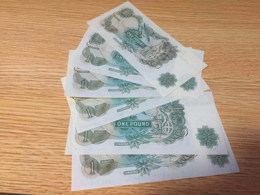 【收藏联盟】第110期拍卖——悠远岛歌 【英镑一组6张】英国 C序列 1镑 5张UNC 1张AU 4种不同签名