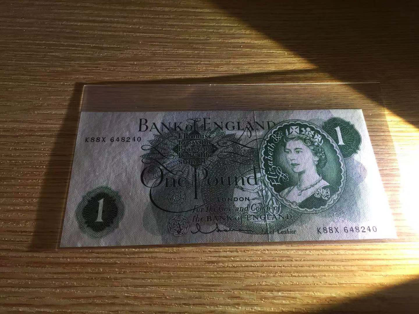 【收藏联盟】第110期拍卖——悠远岛歌 【英镑一组6张】英国 C序列 1镑 5张UNC 1张AU 4种不同签名