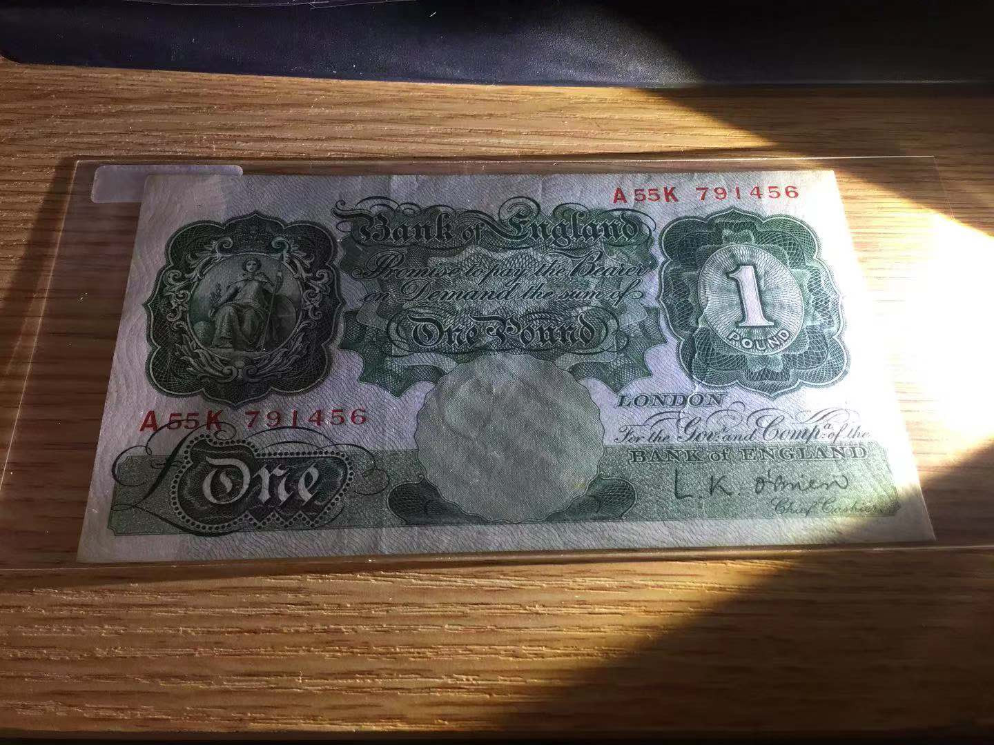 【收藏联盟】第110期拍卖——悠远岛歌 【英镑一组4张】英国 1928年 A序列 1镑 不同签名 AU/UNC-/UNC/UNC