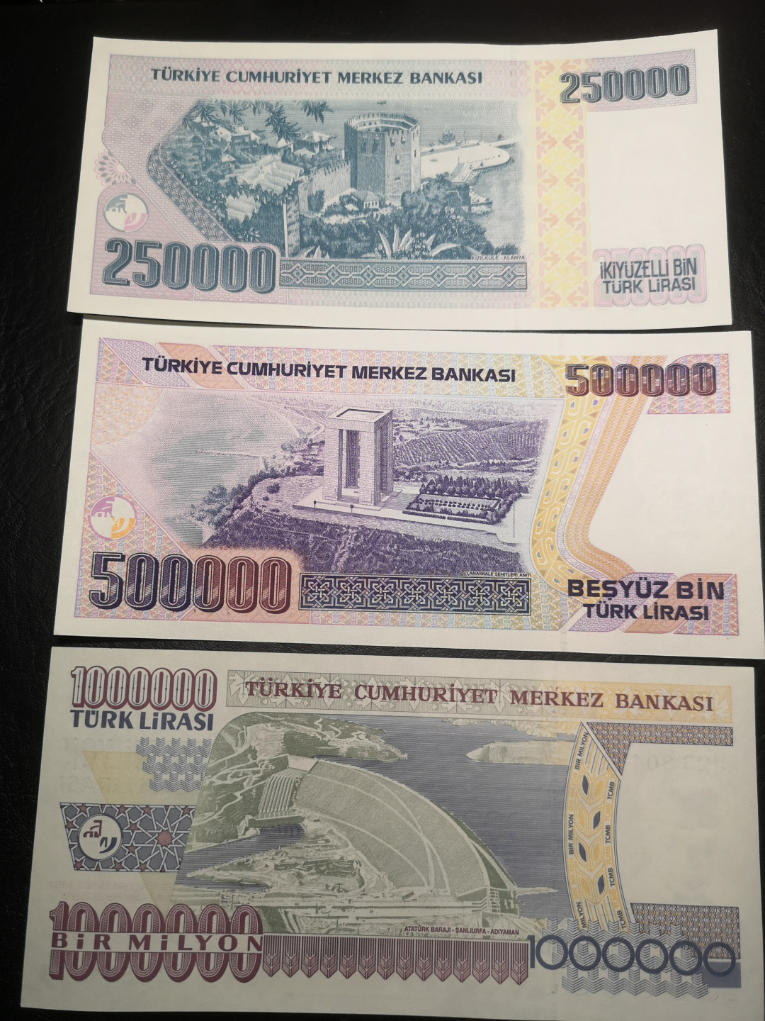 《外钞收藏家》第七十二期拍卖 土耳其全套 11张  全新unc