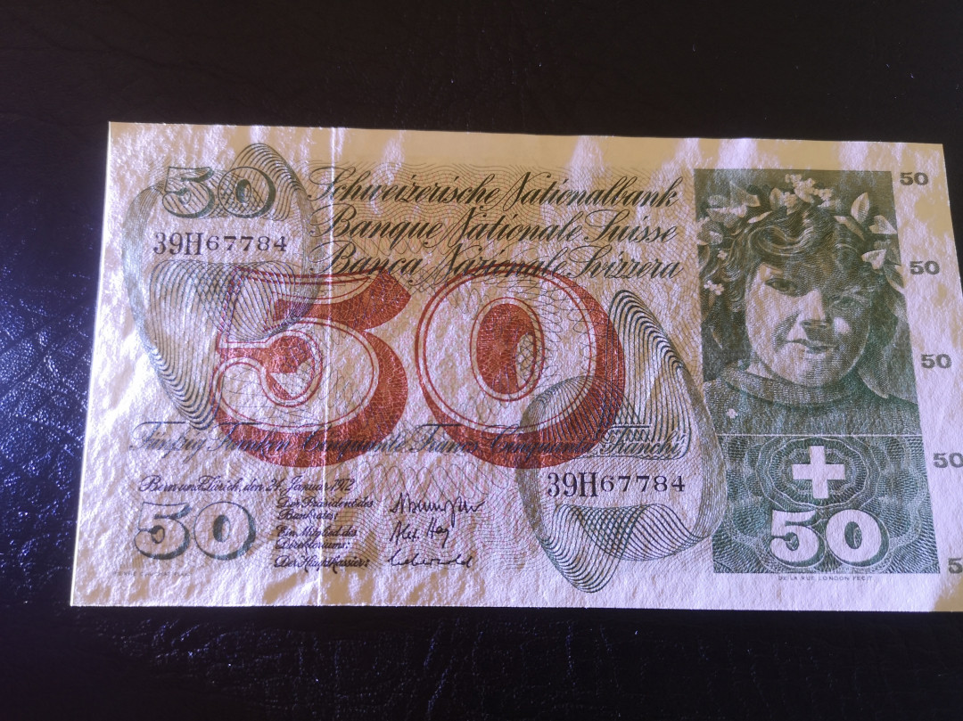 《外钞收藏家》第七十二期拍卖 瑞士1972年50法郎 全新unc 苹果园
