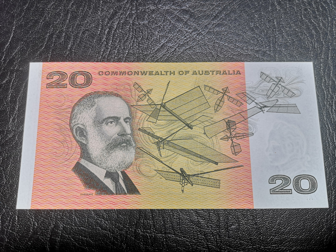 《外钞收藏家》第七十二期拍卖 澳大利亚20 无折 有潮斑