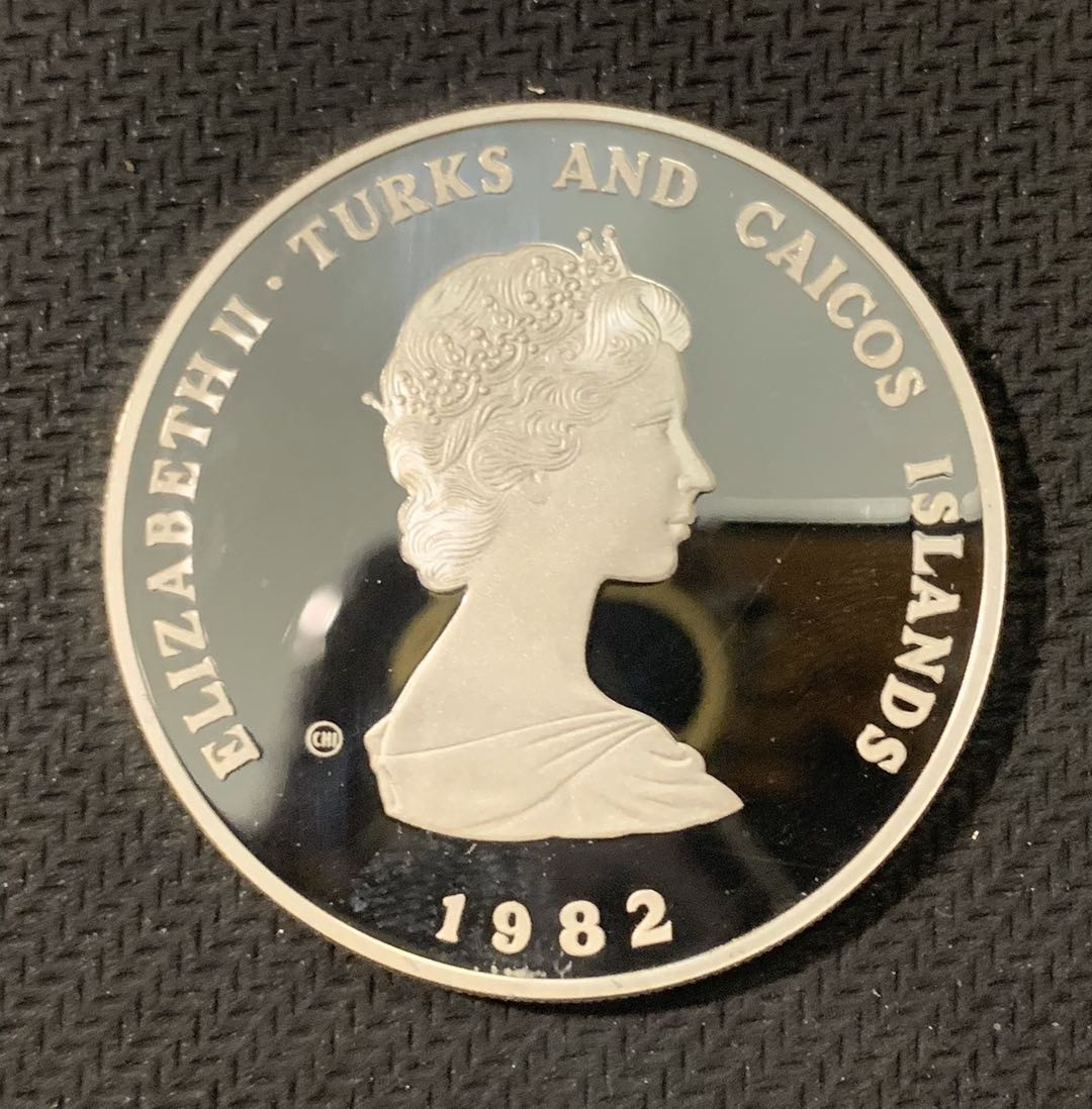 紫瑗钱币—微拍第二期 CICE特别场 外国现代银币 特克斯与凯恩斯群岛 1982年 世界杯 黑卡 10克朗 23.38克 0.925银