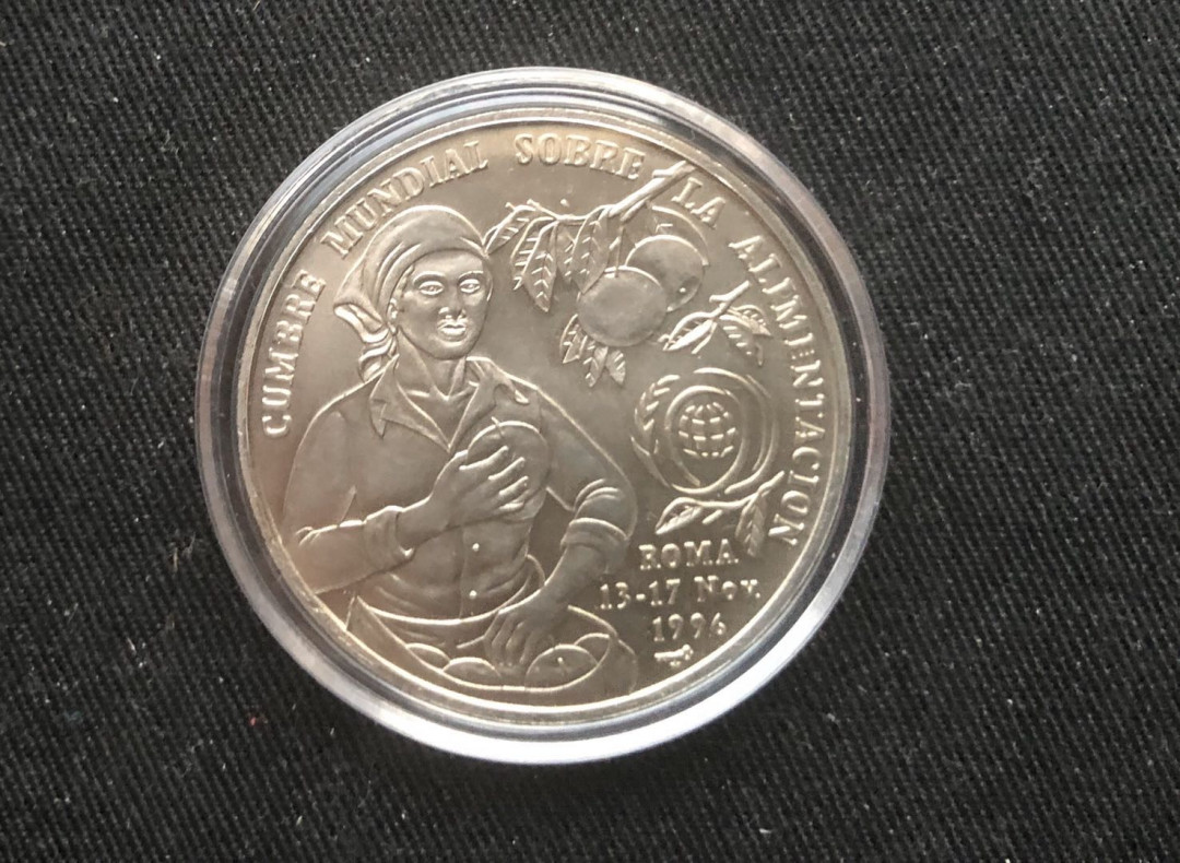 【币观天下】第九十三期钱币拍卖 【古巴】1996年FAO镍币～