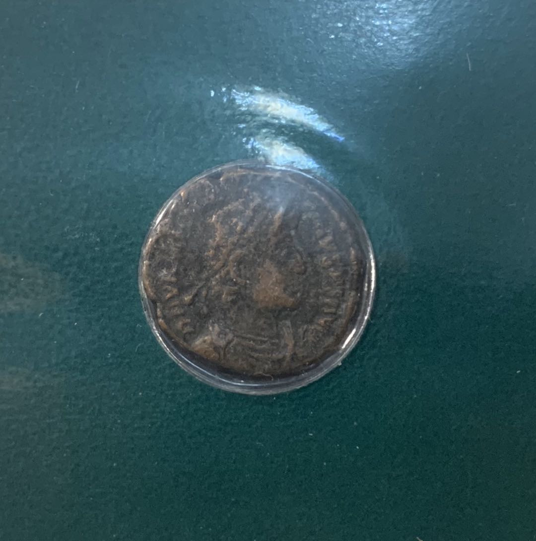 紫瑗钱币—微拍第五期  罗马帝国 瓦伦提尼安时期 铜币一枚 带册