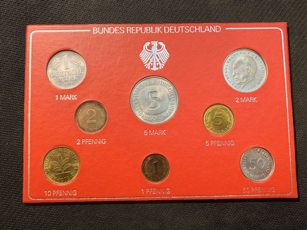 紫瑗钱币—微拍第五期  德国 1974年 1芬妮—5马克 8枚套