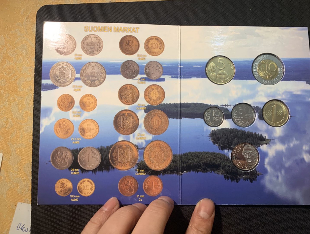 紫瑗钱币—微拍第五期  芬兰 2001年 第二种 流通币 5枚套 原厂卡装