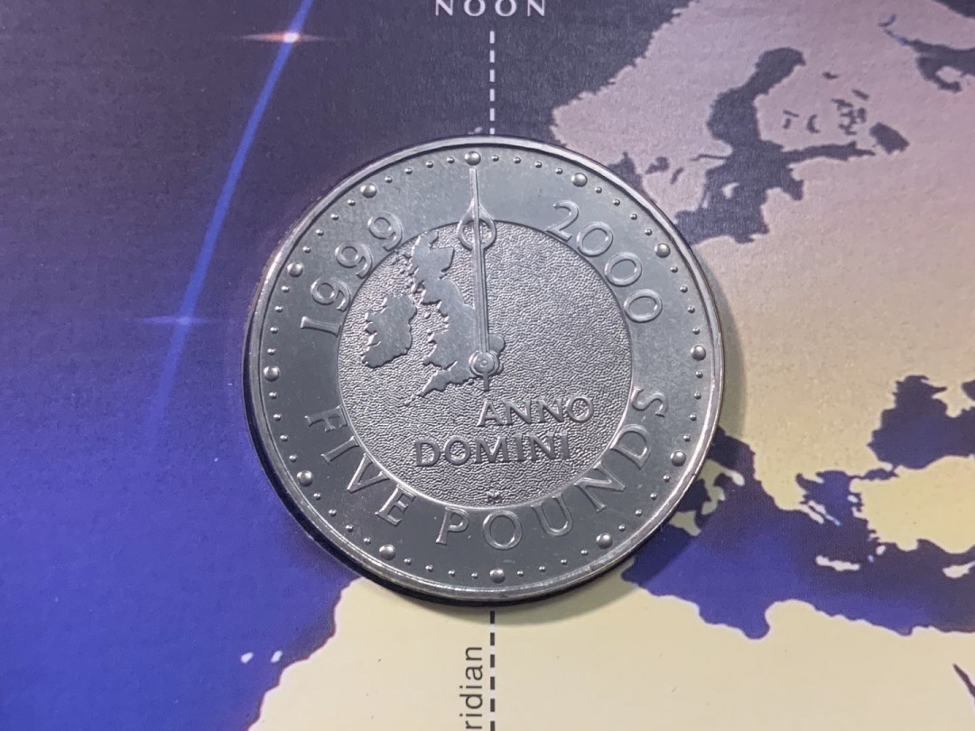 紫瑗钱币—微拍第五期  英国 2000年 千禧年 5磅 纪念银币 原厂卡装
