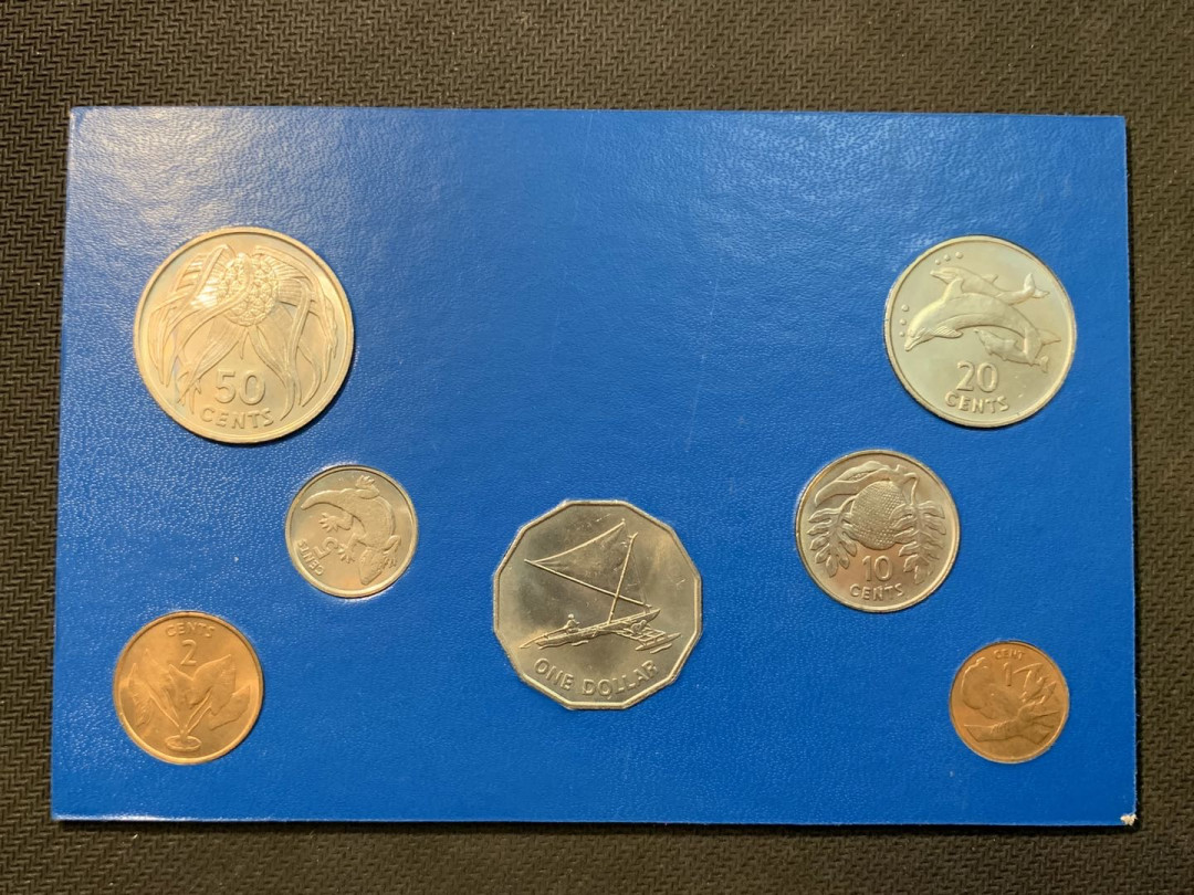 紫瑗钱币—微拍第五期  基里巴斯 1979年 1分—1元 7枚套 