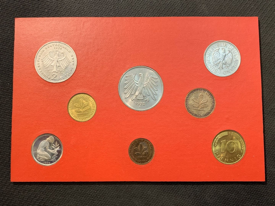 紫瑗钱币—微拍第五期  德国 1974年 1芬妮—5马克 8枚套