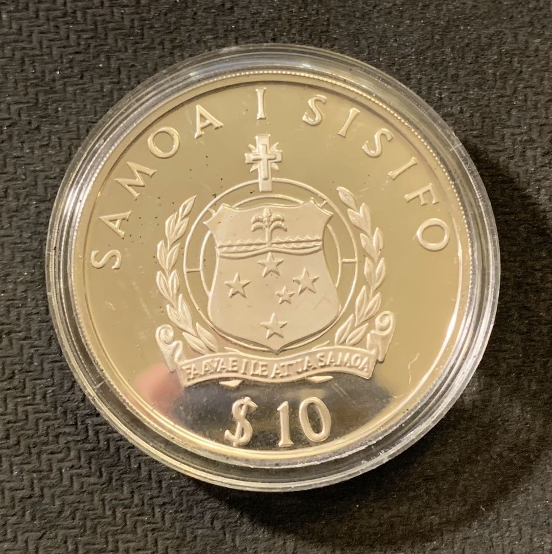 紫瑗钱币—微拍第六期  外国现代银币场 萨摩亚 1991年  铅球 10元 31.47克 0.925银