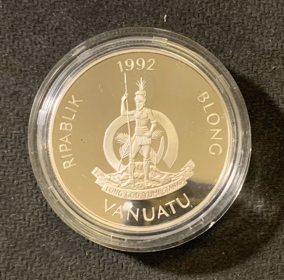 紫瑗钱币—微拍第六期  外国现代银币场 瓦努阿图 1992年 划船 50元 31.47克 0.925银
