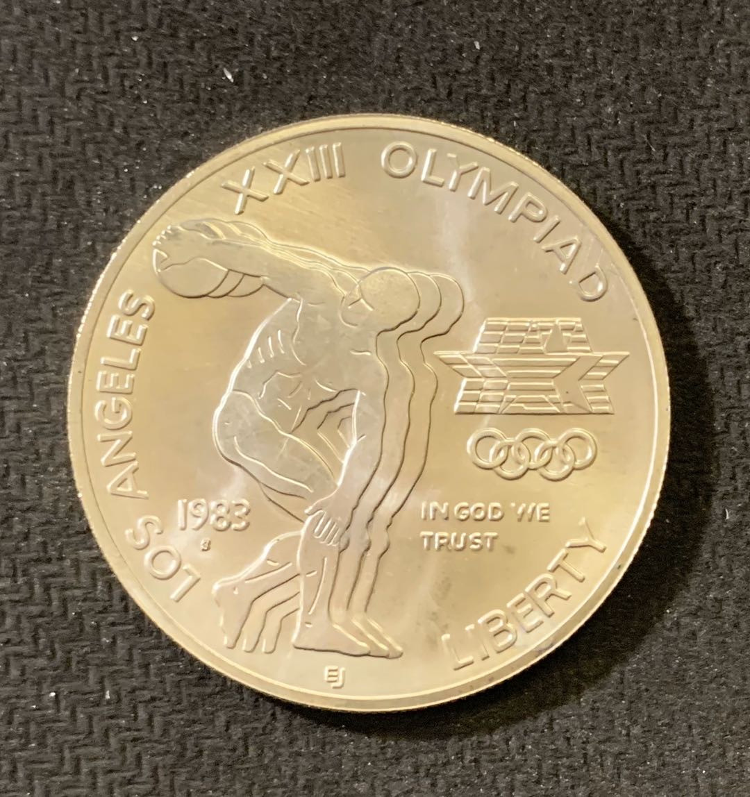 紫瑗钱币—微拍第六期  外国现代银币场 美国 1983年  铁饼 1元 银币 26.73克 0.9银