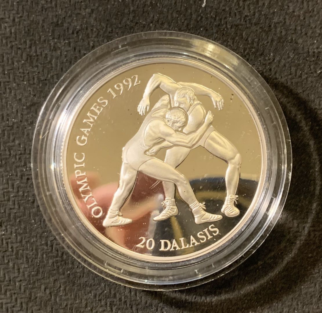 紫瑗钱币—微拍第六期  外国现代银币场 冈比亚 1993年  古典摔跤 20达拉西 银币 28.28克 0.925银 精制