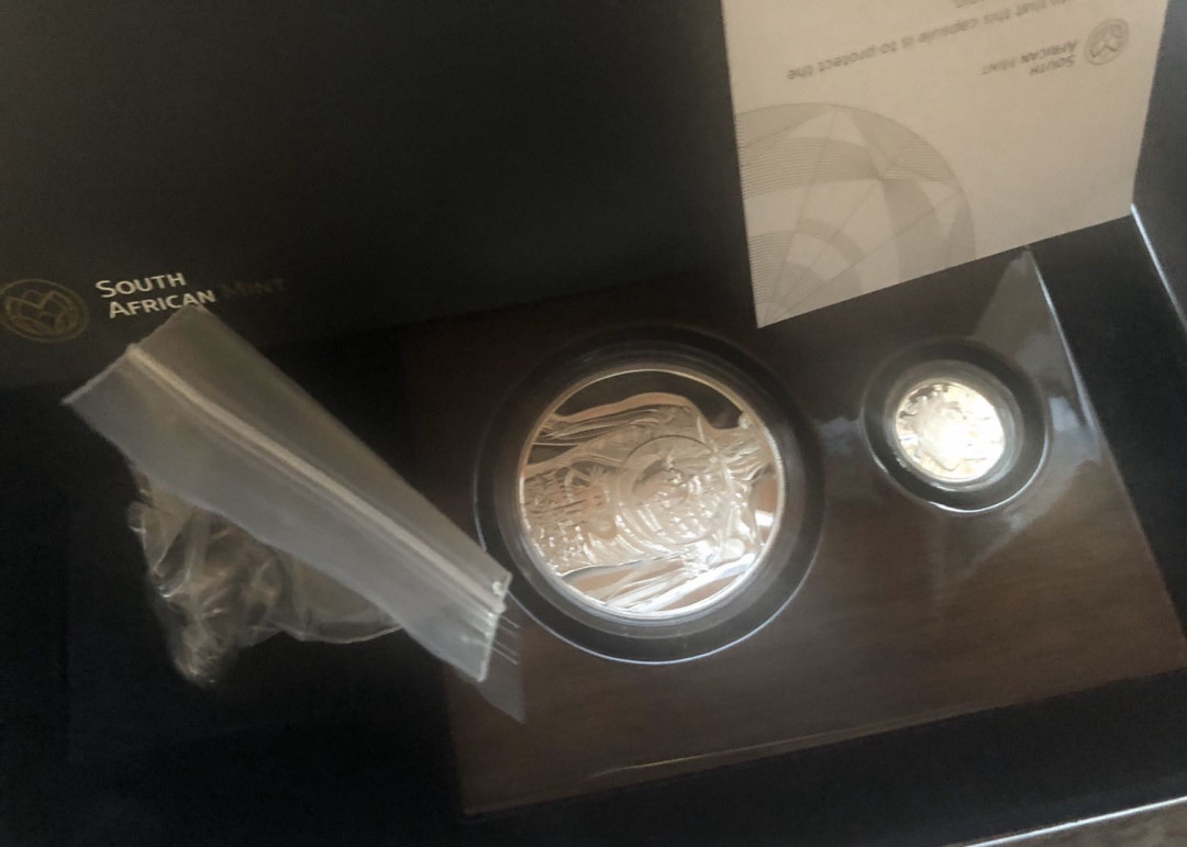 【随心拍&Getcoins】现代金银币拍卖第四十二期 【南非】获奖币南非心脏套装【大银币+小银币+心脏模型】