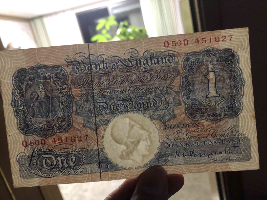 【收藏联盟】第112期拍卖——科学与艺术 【英镑一组2张】英国 1928年 A序列 1镑 有黄 AU+品相 