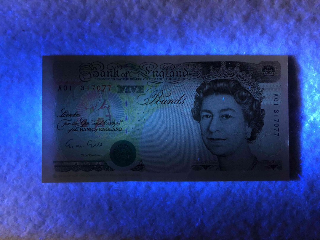 【收藏联盟】第112期拍卖——科学与艺术 英国 E序列 皇冠版 5镑 A01 首发冠 女王纸币 UNC