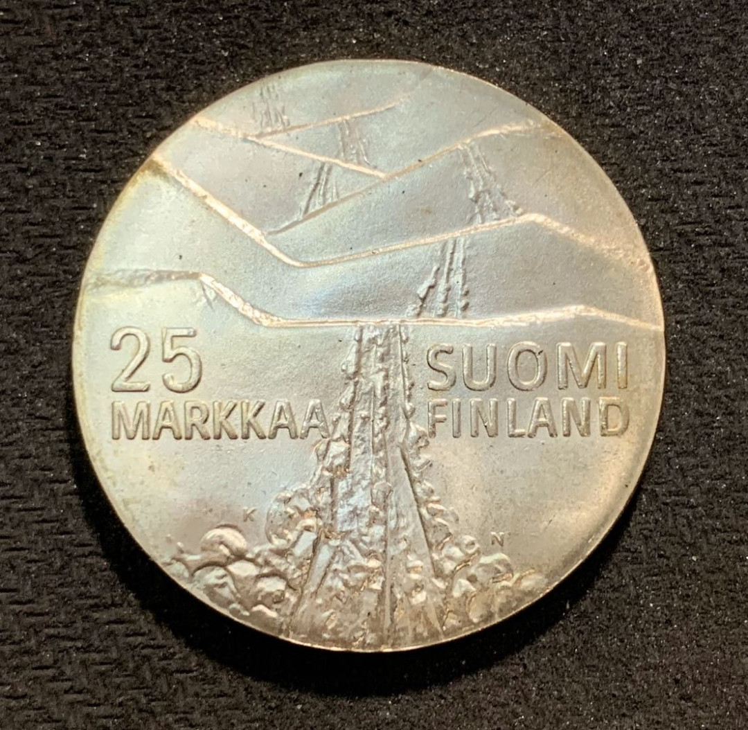 紫瑗钱币—微拍第七期   芬兰 1978年 赫蒂滑雪城百年纪念 25马克 26.6克 0.5银