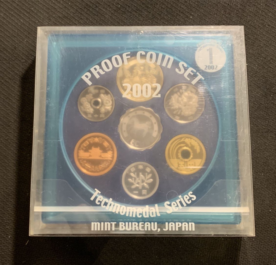 紫瑗钱币—微拍第七期   日本 2002年 1—500丹 精制套装 带银章 小方盒