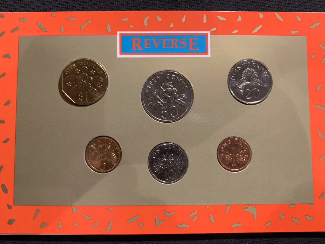 紫瑗钱币—微拍第七期   新加坡 1994年 狗年贺岁包 1分—5元 带5元双色币 原厂卡