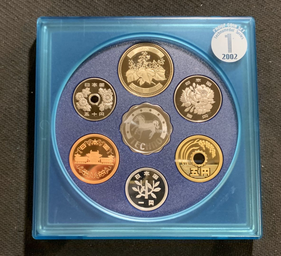 紫瑗钱币—微拍第七期   日本 2002年 1—500丹 精制套装 带银章 小方盒