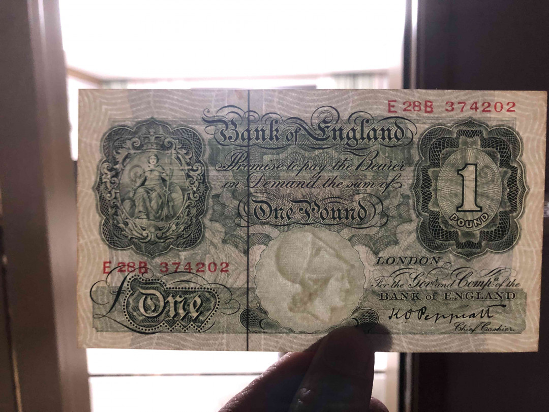 【收藏联盟】第112期拍卖——科学与艺术 【英镑一组2张】英国 1928年 A序列 1镑 有黄 AU+品相 