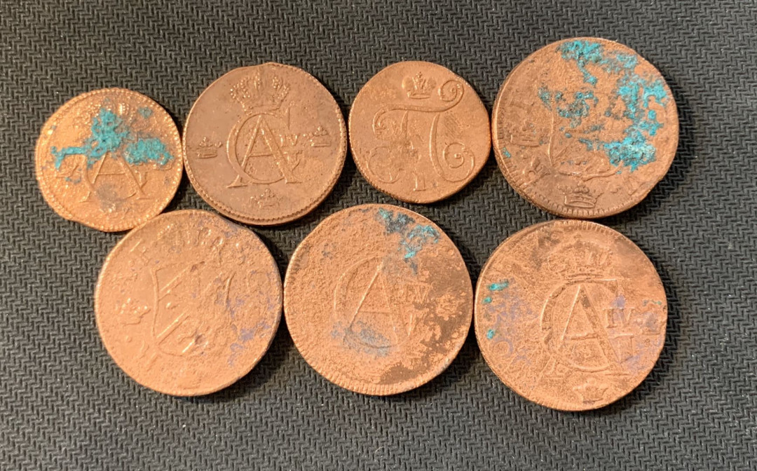 紫瑗钱币—微拍第九期  瑞典 19世纪初 各种面值 大铜币 7枚 有洗